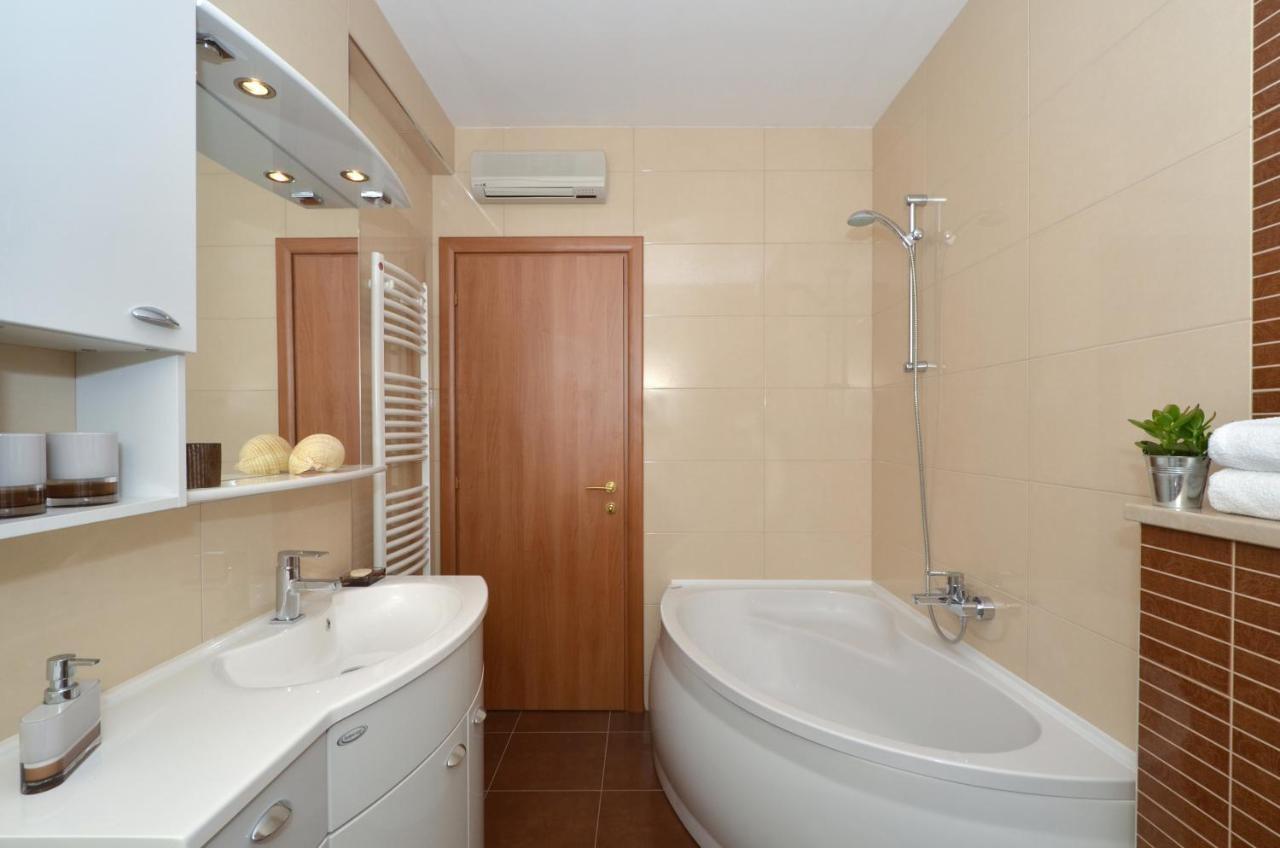 Apartmani Adela ソリン エクステリア 写真