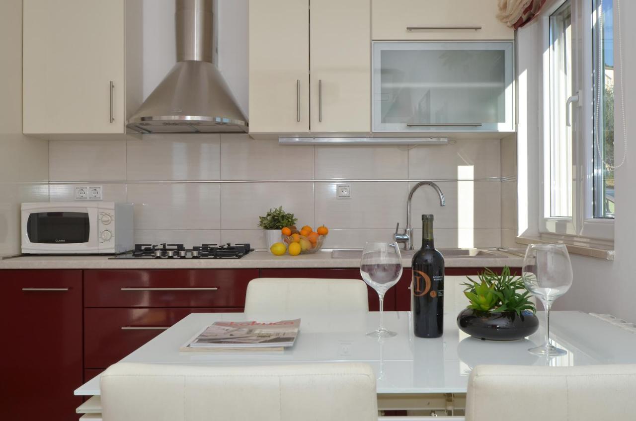 Apartmani Adela ソリン エクステリア 写真