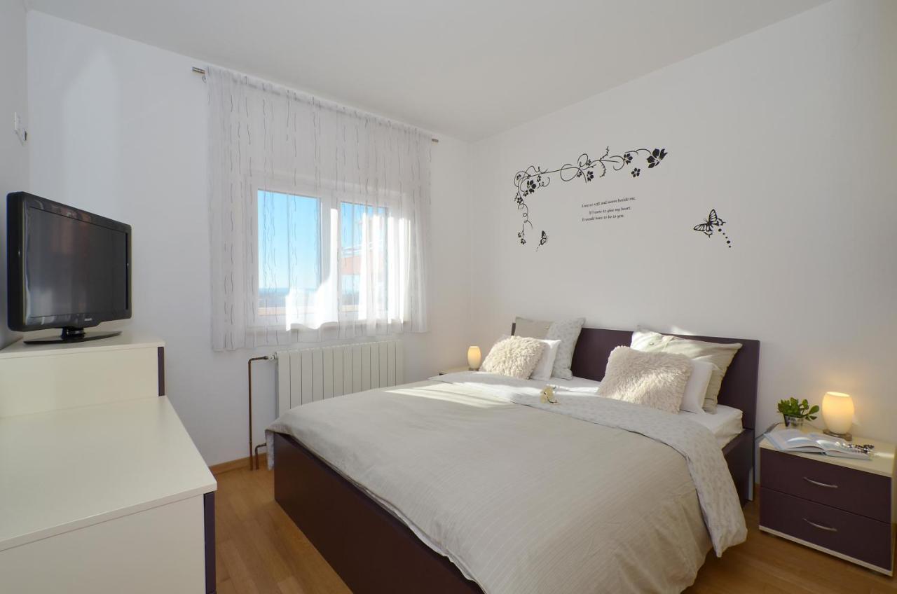 Apartmani Adela ソリン エクステリア 写真