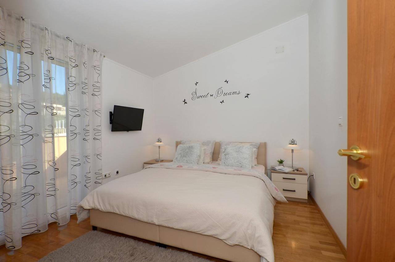 Apartmani Adela ソリン エクステリア 写真