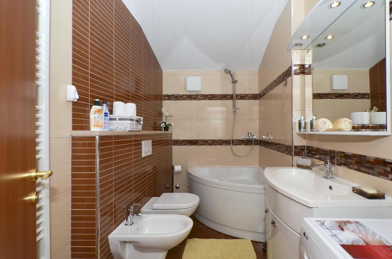 Apartmani Adela ソリン エクステリア 写真