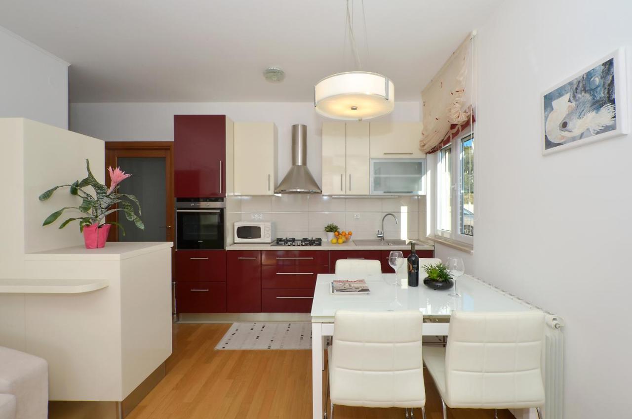 Apartmani Adela ソリン エクステリア 写真